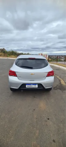 Chevrolet Onix Hatch LT 1.0 8V Flex Mec. 4P 2019
