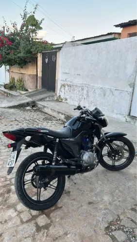 Titan 150 