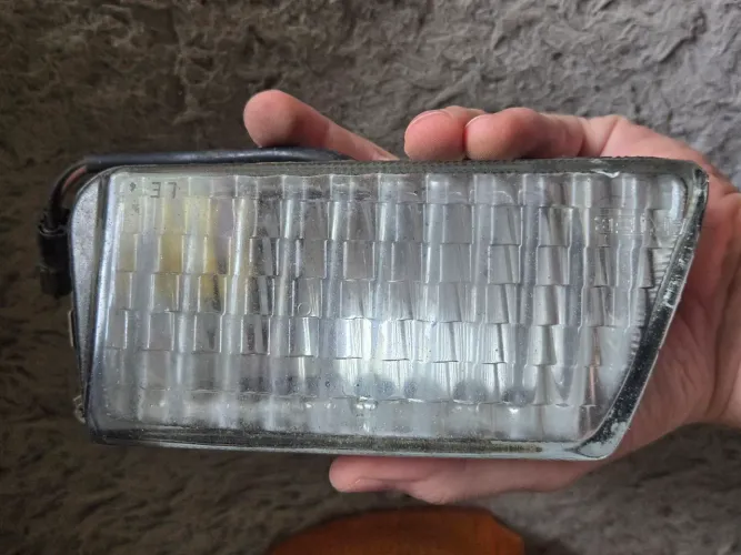 Farol de milha Escorr XR3 Europeu