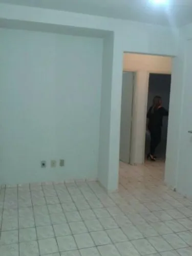 Apartamento no Residencial Porto Belo de 02 Quartos