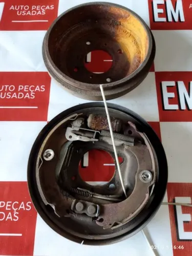 Campana traseira esquerda Nissan Tiida