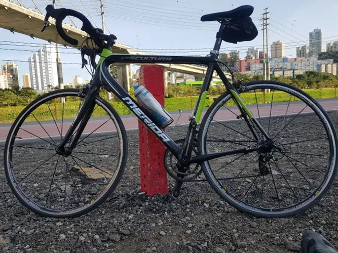 Bike Merida top. Fibra carbono