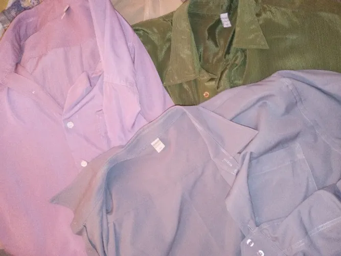 Lote Masc.18 peças:camisas Sociais Fascynius,camisetas, calça e bermudões Tam. Grande/Novo