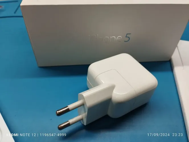 Carregador Original iPhone 5 e caixa do iphone 5