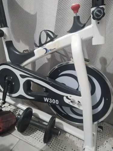 Bicicleta ergométrica Wave W300