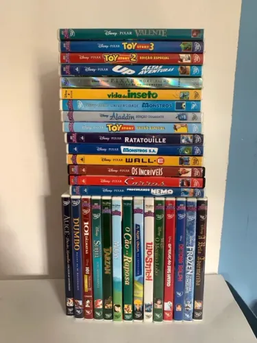 Coleção de DVDs Disney / Pixar / Clássicos