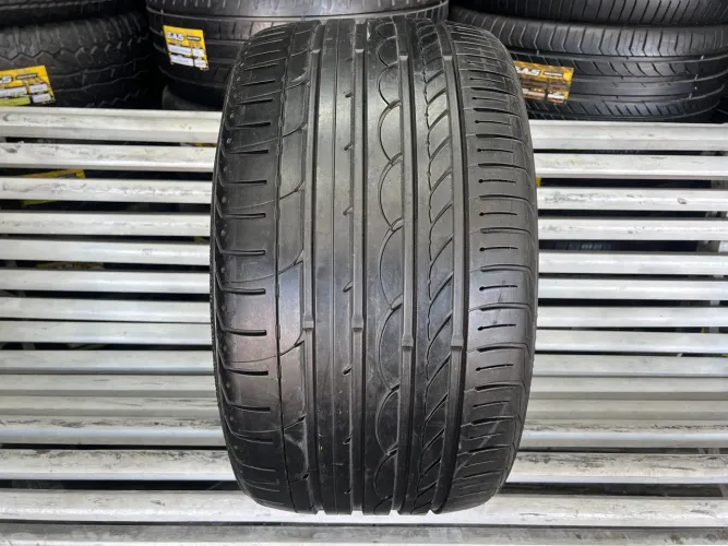 Pneu 285/35/19 Yokohama Advan Sport R$899,00 / Pneu 285/35R19