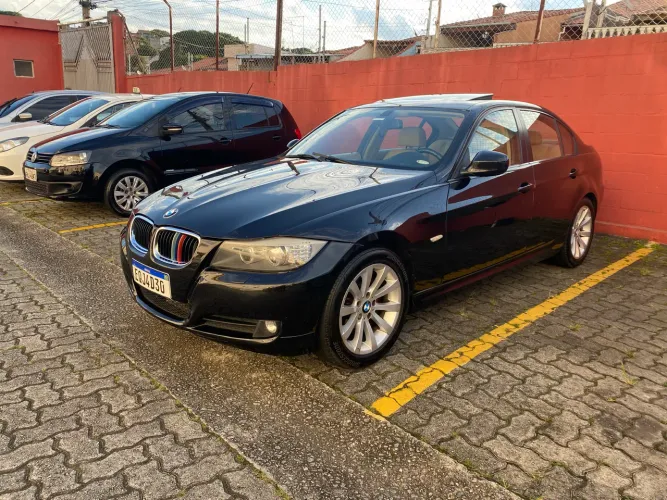 BMW 320I A 2011