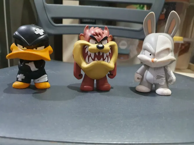 Miniaturas Coleção Looney Tunes Bobs Bad Boys com 3 personagens
