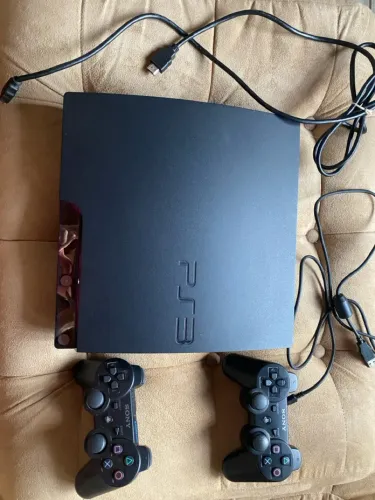 PS3 - PlayStation 3 Slim 120 GB - Sony  + 2 controles + 10 jogos