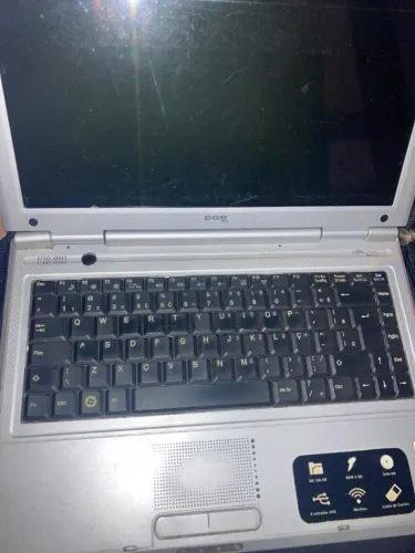 Notebook para retirada de peças.