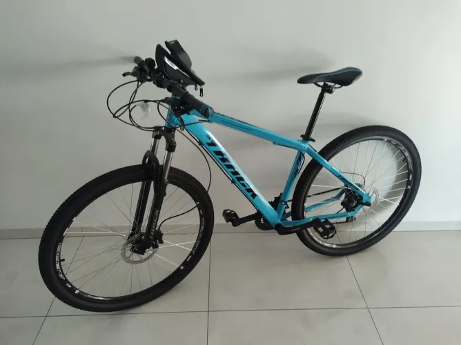 Bicicleta Aro 29 TKR Track freio hid. + Rolo para pedal