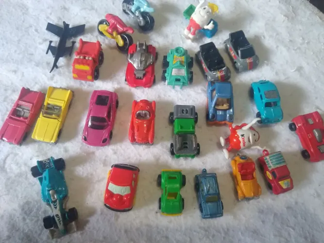 Kinder ovo miniaturas lote