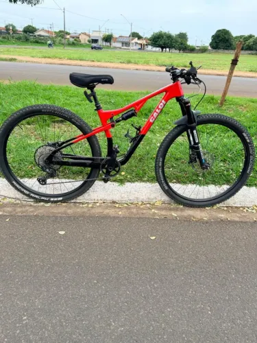 Caloi Elite Carbon FS 12V