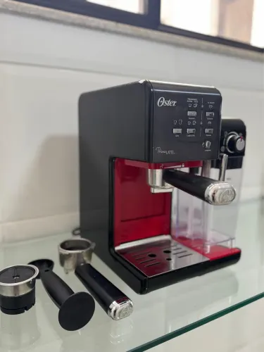 Cafeteira Oster Primalatte