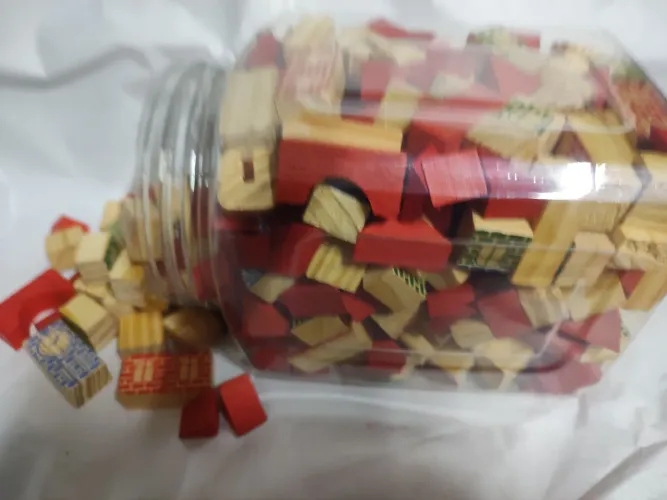 300 peças de Brincando de engenheiro - bloco de madeira
