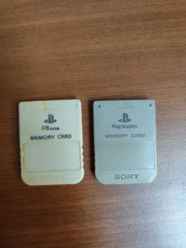 Memory card ps1 originais kit com dois. 