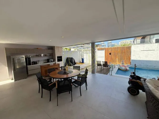 Condomínio Art Life (Recreio dos Bandeirantes) - Casa com 4 quartos (4 suítes) - 320 m²