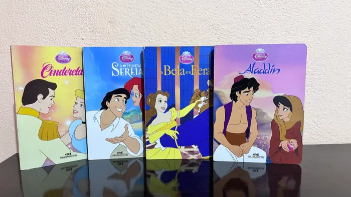 Kit com 4 Livros de Princesas Histórias da Disney 