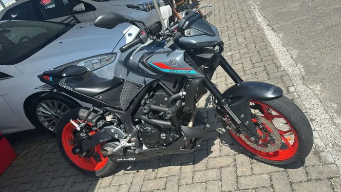 MT 03 ano 2022 linda configuração passagem leilão 