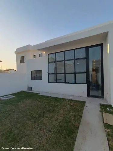 Casa para Venda em Rio das Ostras, Extensão do Bosque, 3 dormitórios, 1 suíte, 2 banheiros
