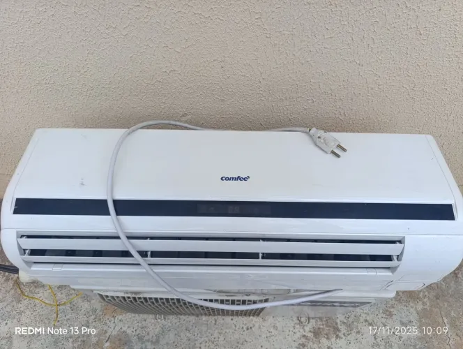 Ar-condicionado 9000 BTUS semi-novo .