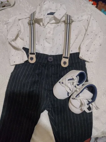 Conjunto de bebê menino lindo