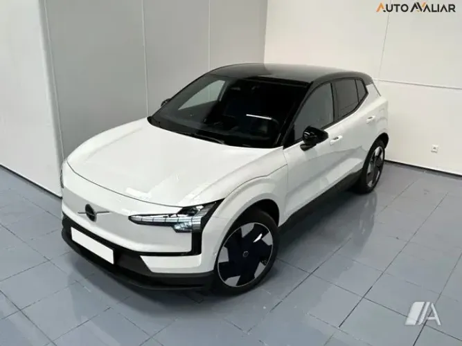 Volvo EX30 E60 Plus (elétrico) 2024