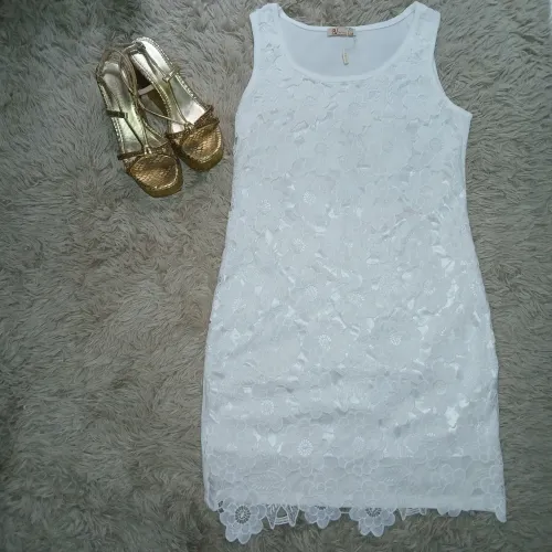 Vestido Branco Renda Floral Com Forro