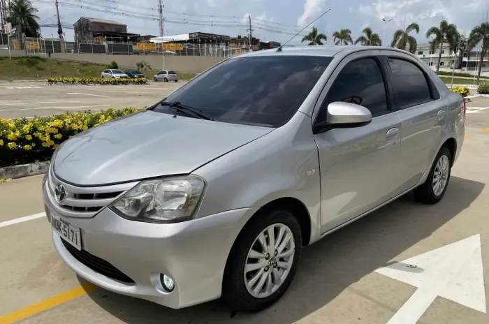 PROMOÇÃO TOYOTA ETIOS SEDAN XLS 2018 AUTOMÁTICO IMPECÁVEL !! SÓ 5 MIL DE ENTRADA !!