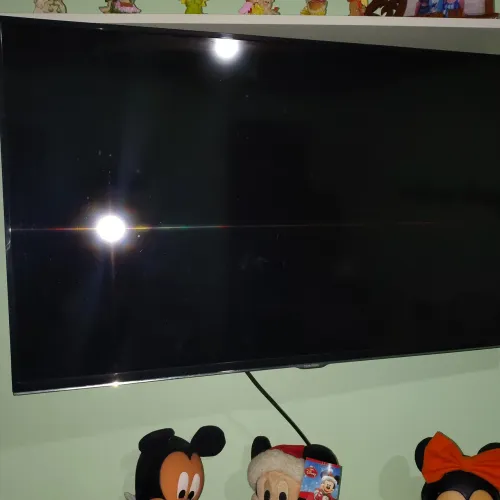 TV Samsung 40 com tela preta 