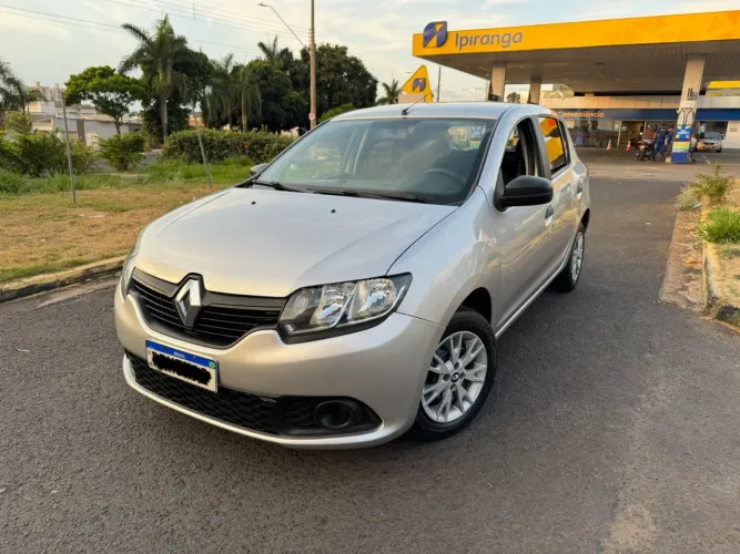 Renault Sandero Authentique 1.0 2017