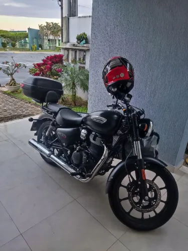 Meteor 350 Stellar Black