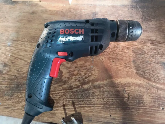 Furadeira Bosch GBM6RE 
