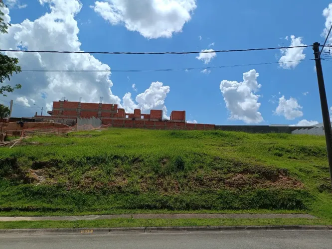 TERRENO 1060m² Condomínio Jequitibá localização privilegiada