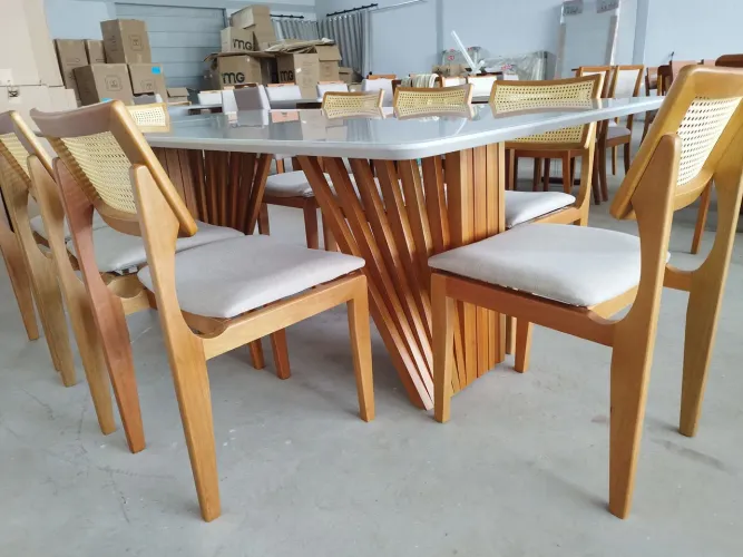 Conjunto Mesa de Jantar 8 Cadeiras Madeira Maciça