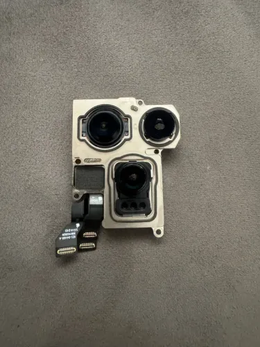 Câmera Traseira iPhone 15 Pro Max Original 