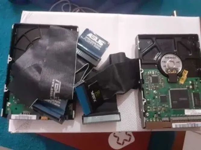 HDs Internos Samsung 250 GB + 80 GB - Usados, Funcionando, Bom Estado