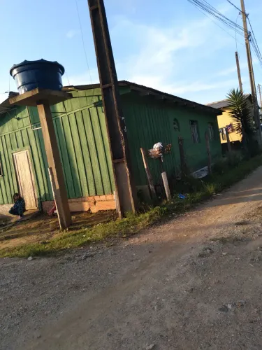 Vendo ou troco casa por uma em Colombo 