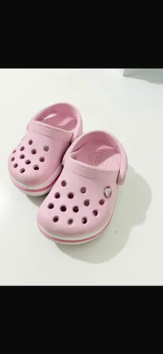 Crocs infantil