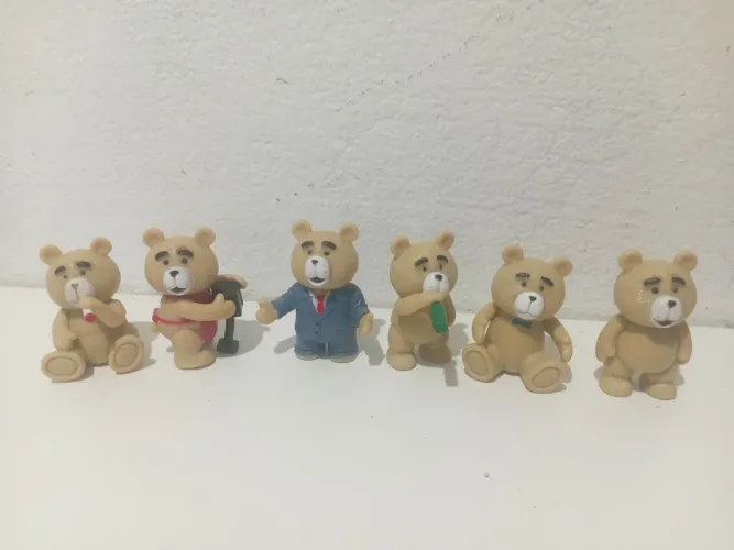 Miniaturas Ursinho Ted