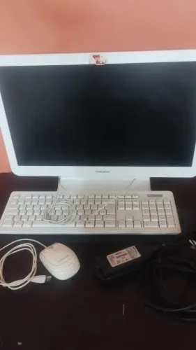 Computador Samsung Essentials All in One (DP500A2L)