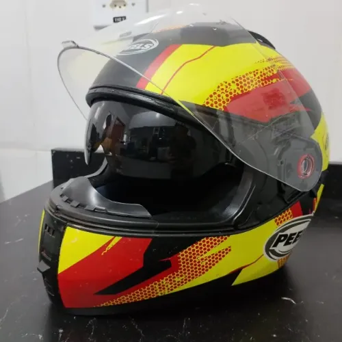 Capacete Motociclismo Peels ICON TECNO com Óculos de Proteção Solar - N°58 - Semi Novo