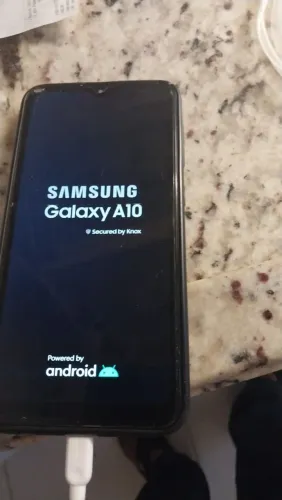 Samsung Galaxy A10 - 32GB (Muito Bem Cuidado)