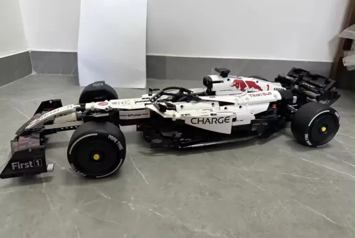 Lego Red Bull espacial