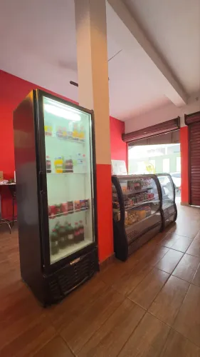 VENDE SE LANCHONETE EXCELENTE PONTO! 