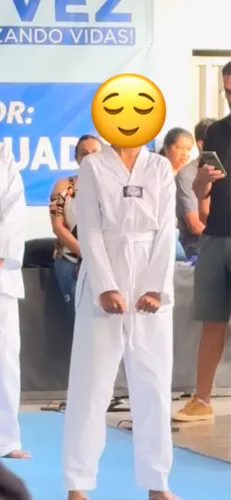 Kimono de Taekwondo Infantil, Tamanho 8 e 12 Anos