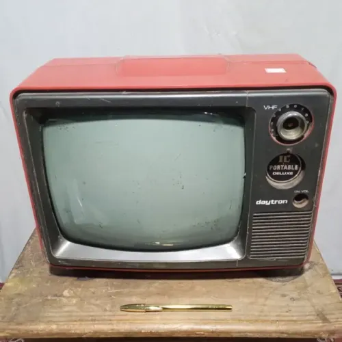 Tv antiga para decoração ou restauro