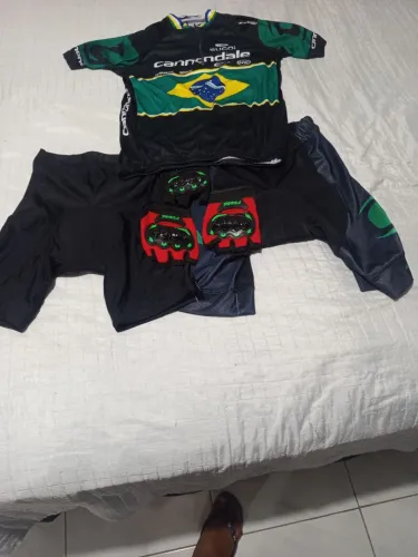 Roupa de ciclismo