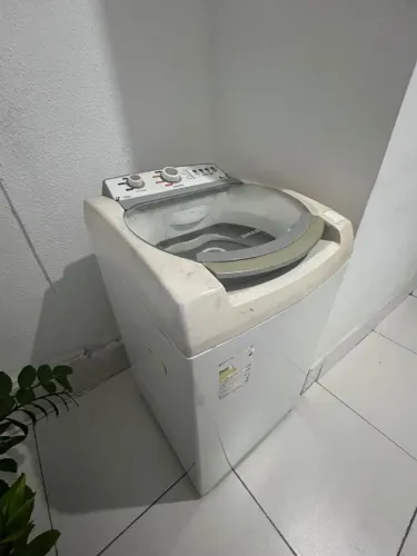Máquina para retirada das peças 